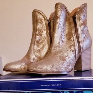 Seychelles Lucky Penny Booties